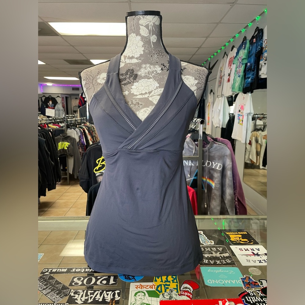 Lululemon Women’s Tank Top Size 6